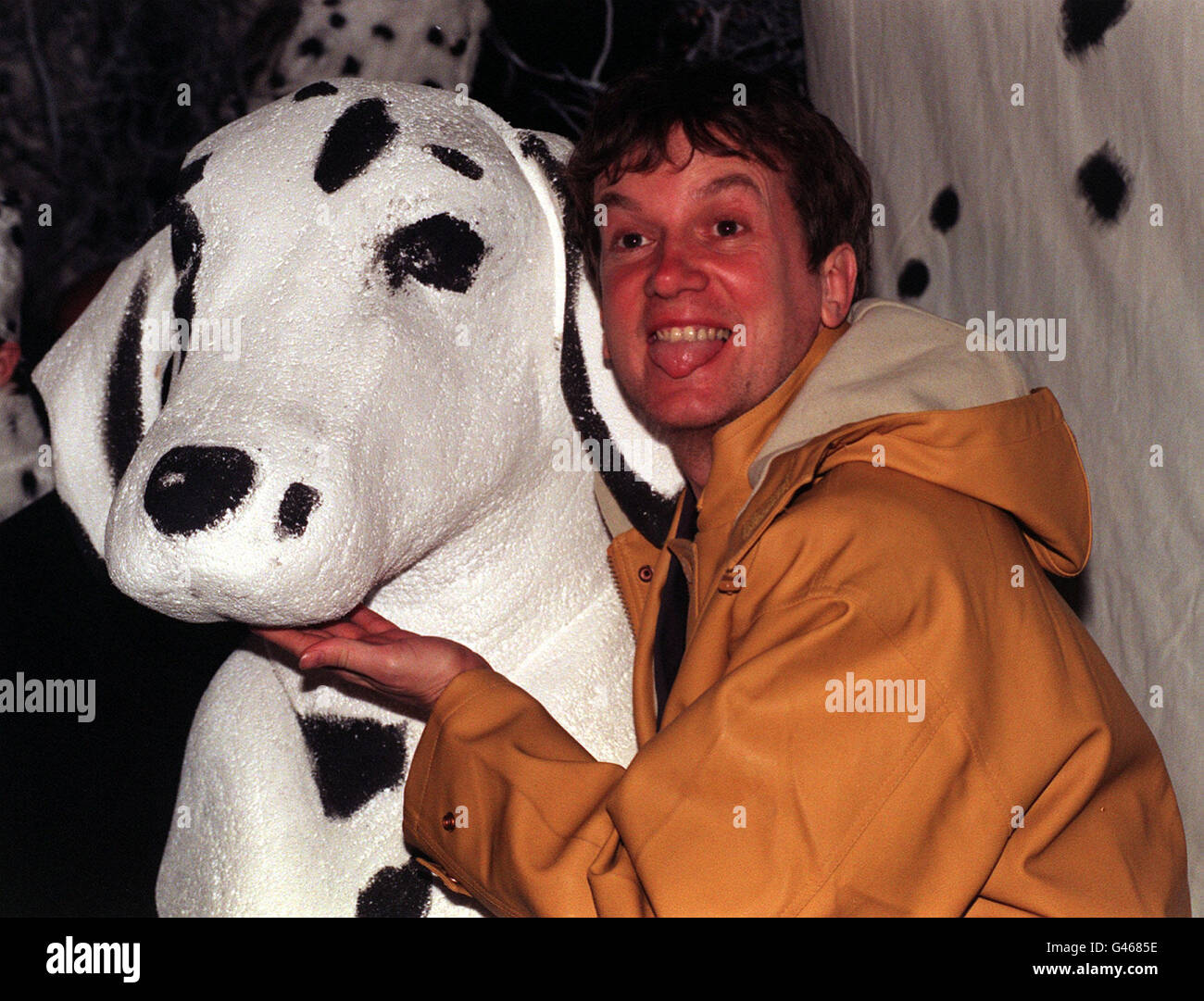 LONDON : 4/12/96 : COMEDIAN FRANK SKINNER ARRIVES AT THE ROYAL ALBERT HALL FOR THE PREMIERE OF '101 DALMATIONS'. PA NEWS PHOTO BY STEFAN ROUSSEAU. Stock Photo