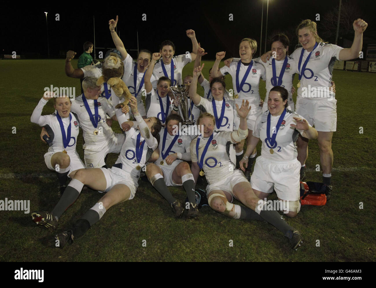 England celebrate their grand slam win against Ireland during the Women's 6 Nations Championship match at Ashbourne RFC, Co. Meath. Stock Photo