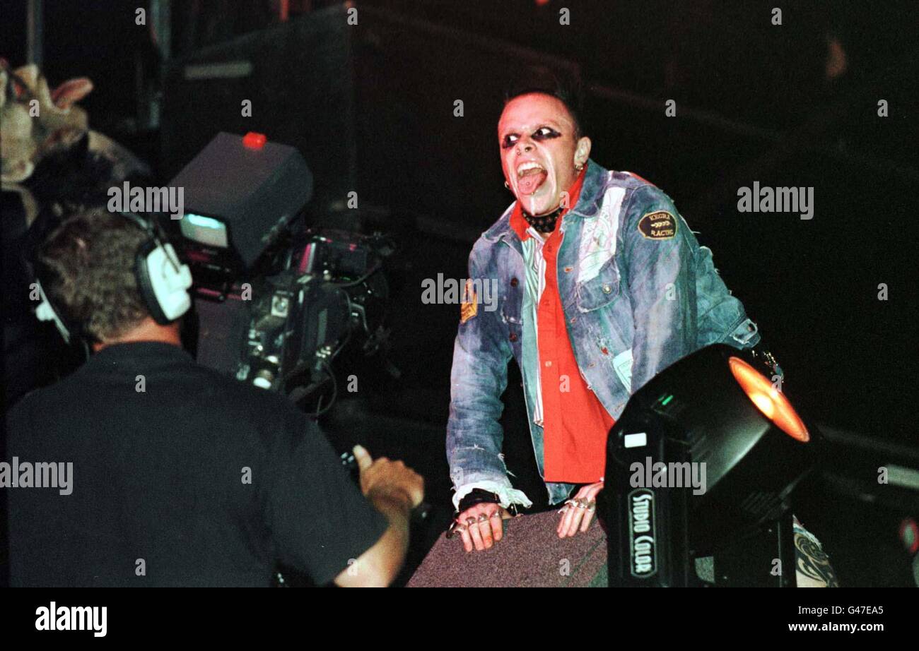 Keith Flint, lead singer of The Prodigy, performs at the V97 concert at Temple Newsham, Leeds last night (Saturday). Photo Owen Humphreys/PA. Stock Photo