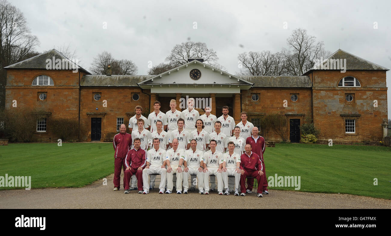 Northamptonshire County Cricket Club team group. Front Row (left to right) David Ripley, Mal Loye, David sales, Andrew Hall, Robe White, David Lucas, David Capel. Middle Row (left to right) Carl Peterson, David Willey, Lee Daggert, Alex Wakely, Jack Brooks, James Middlebrook, Niall O'Brien, Barry Goudriaan. Back Row (left to right) Ben Howego, Gavin Baker, Tom Brett, Luke Evans, Rob Keough, David Murphy, Robert Newton. Stock Photo