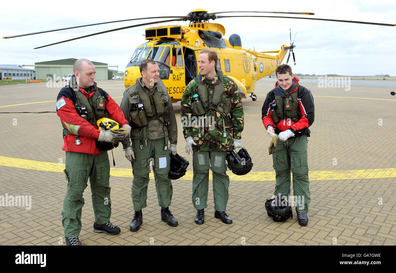 From left right winchman sergeant ed griffith hires stock photography and images Alamy