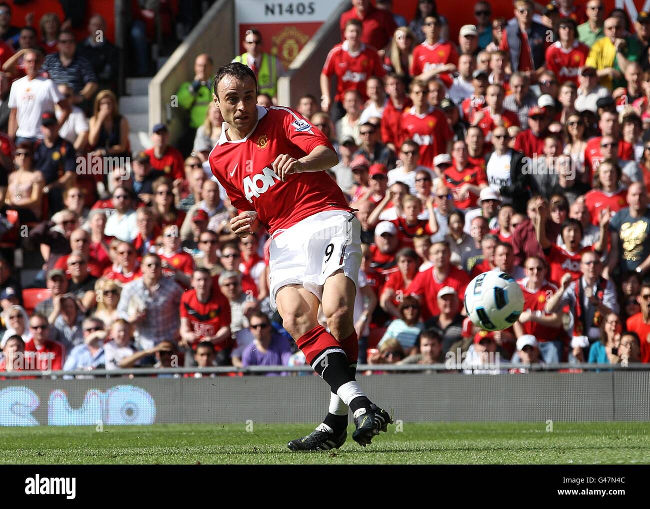 Soccer - Barclays Premier League - Manchester United v Fulham - Old Trafford Stock Photo