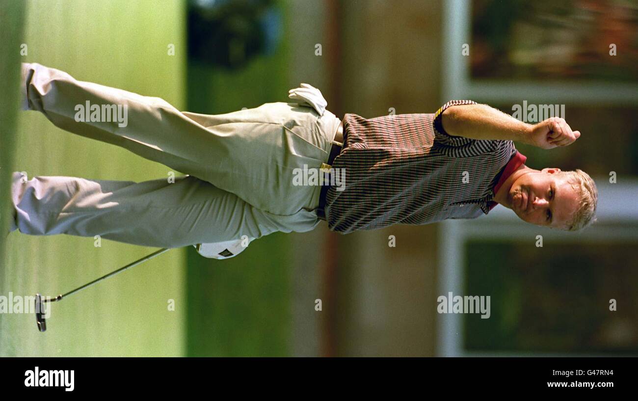 David tapping hi-res stock photography and images - Alamy