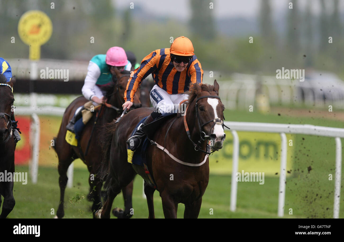 Horse Racing - Dubai Duty Free Weekend - Emergancy Services Family Fun ...