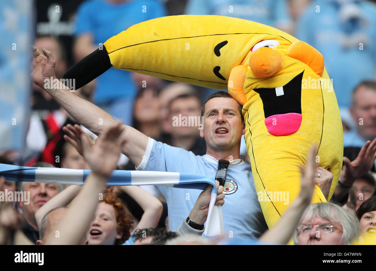 Manchester city fan banana hires stock photography and images Alamy