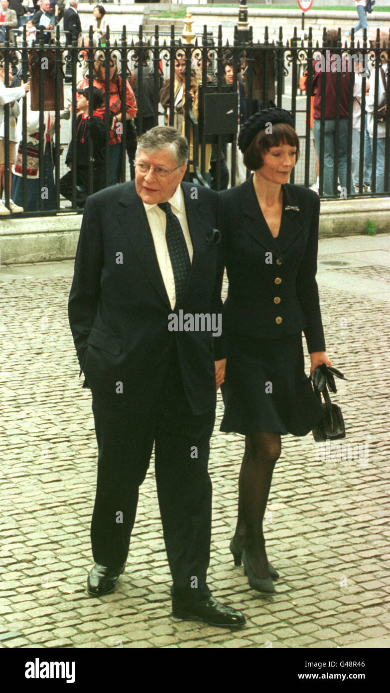 John Paul Getty II with arrives at the memorial service for British sportsman Denis Compton. Stock Photo