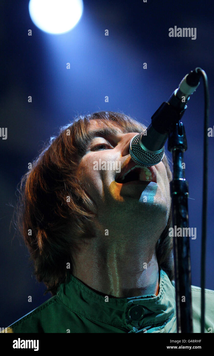 . NO USE AFTER JUNE 26TH Liam Gallagher performs with his band Beady Eye at the Brighton Centre, Brighton, East Sussex. Stock Photo
