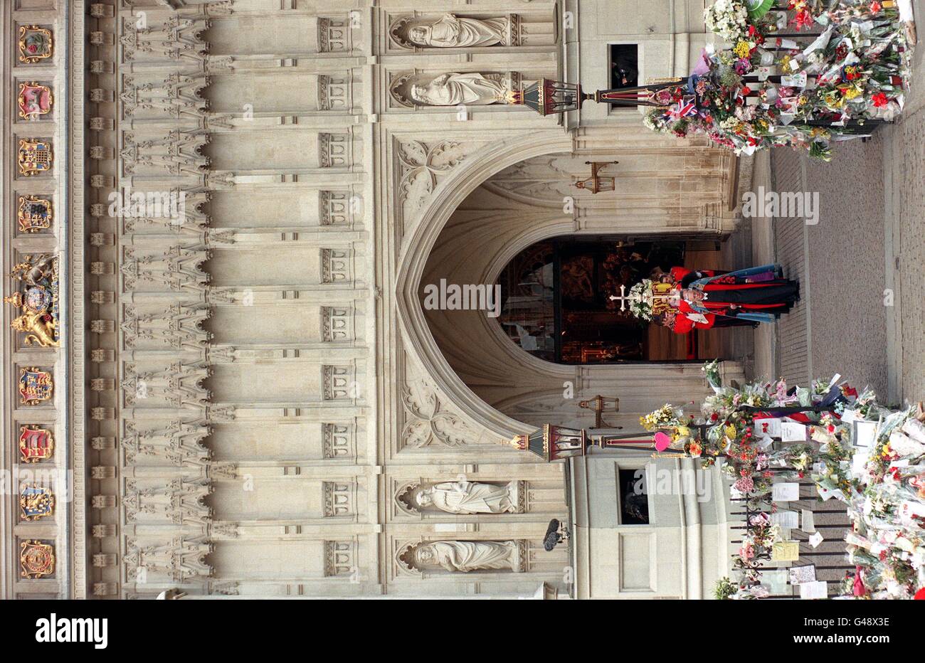 ORDER OF SERVICE - Funeral Of Diana Princess Of Wales - Royal - Foto 6