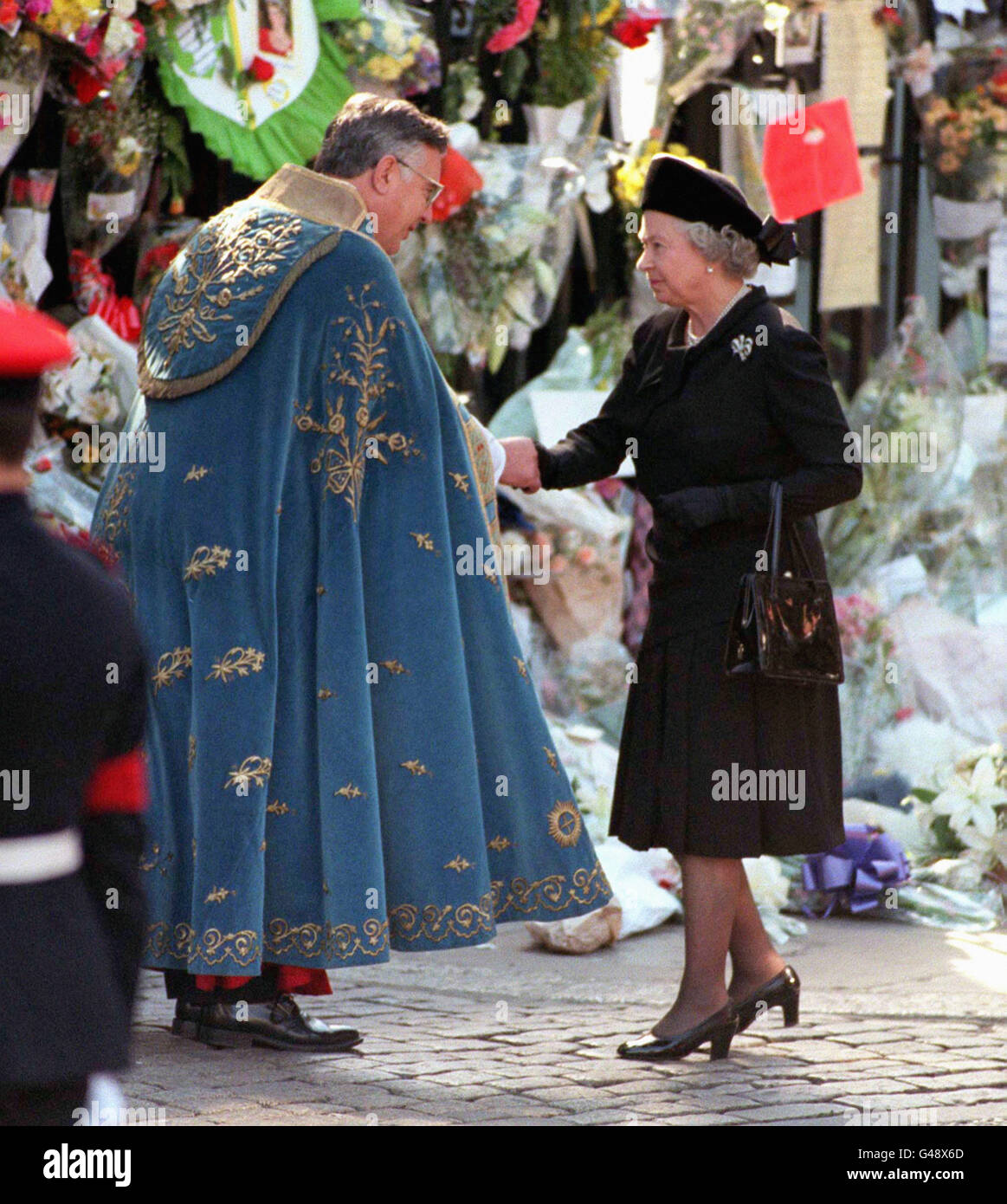 Queen diana funeral abbey hires stock photography and images Alamy