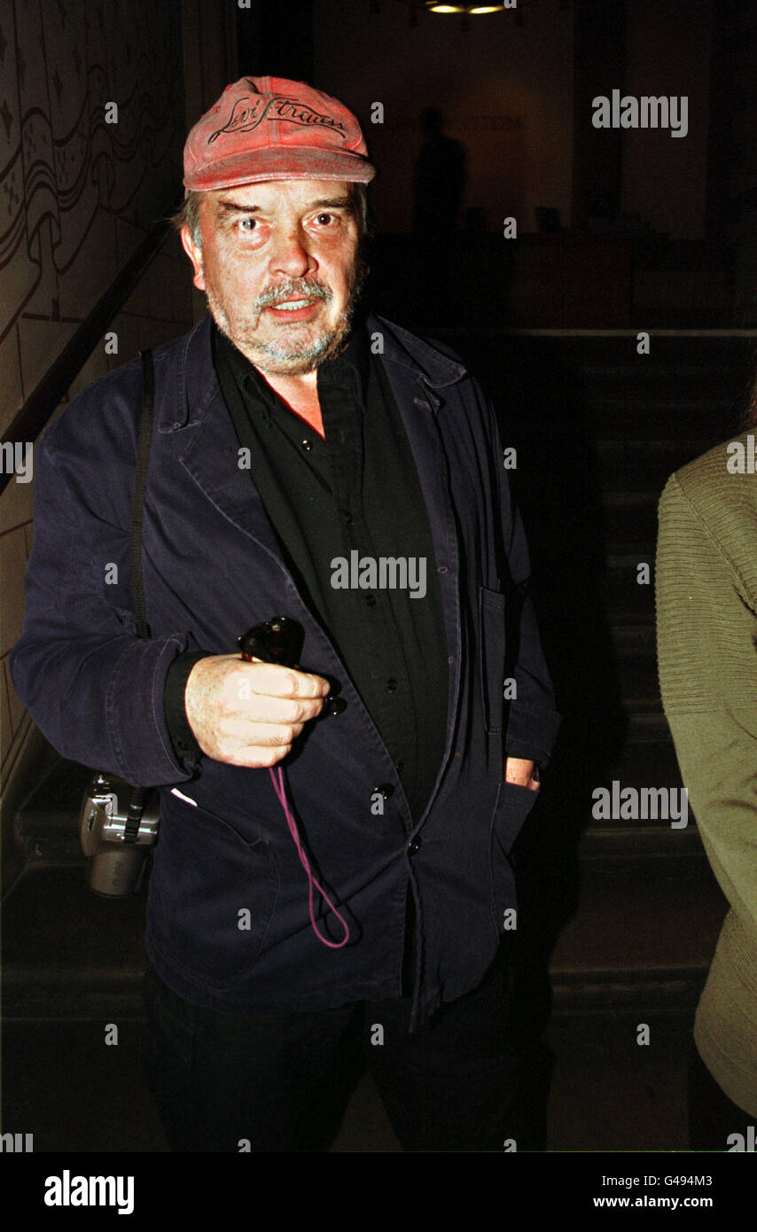 Photographer David Bailey attends an exhibtion of Bruce Weber's photography at the NAtional Portrait Gallery in London. 29/11/99: Bailey commissioned by British tea company, Brooke Bond, to photograph its' new teabag. * 15/6/01: Bailey has been confered a CBE (Comander of the British Empire) in the Queen's Birthday honours list. Stock Photo