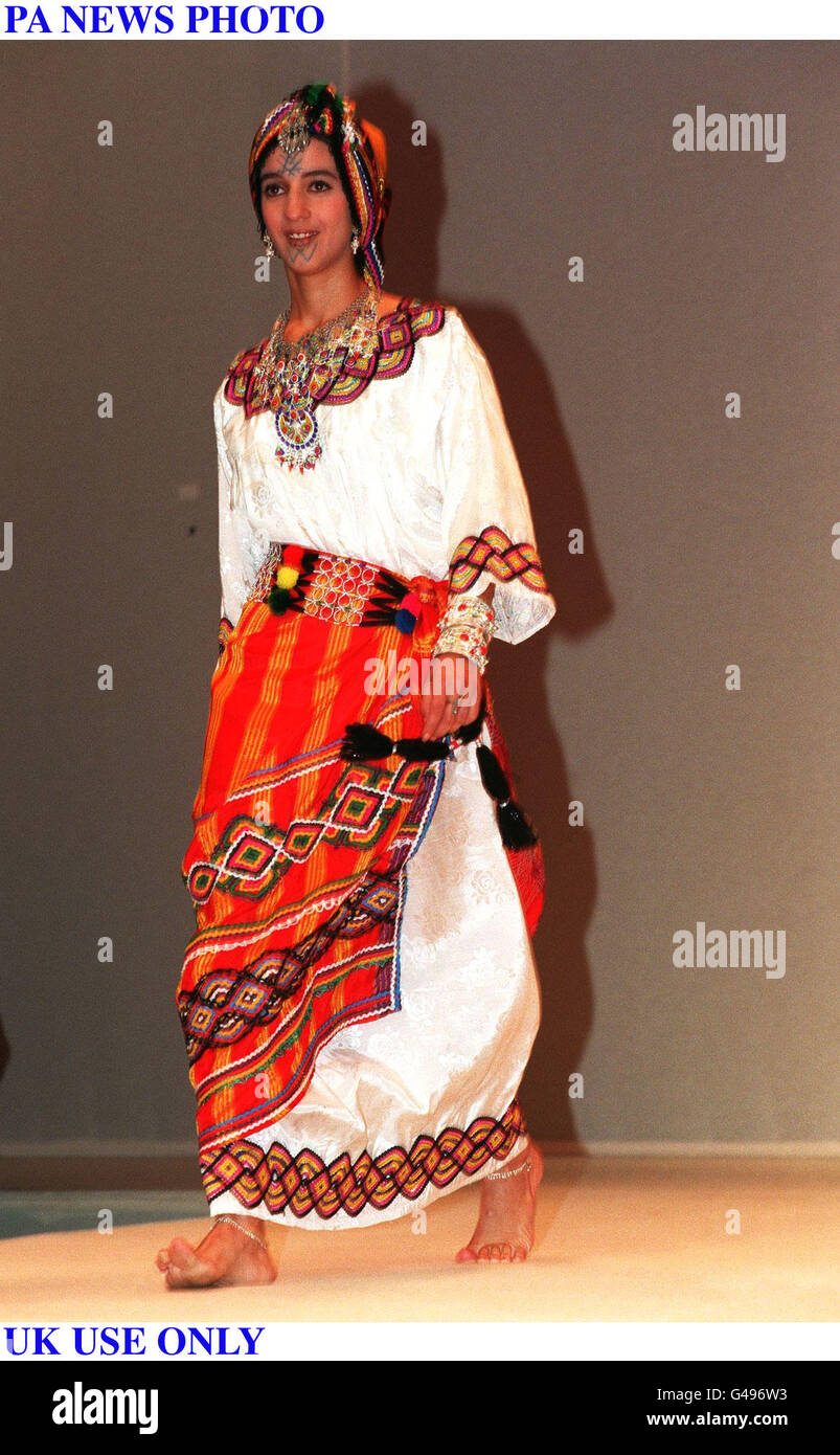 PA NEWS PHOTO 19/10/97 : UK USE ONLY 'PRET-A-PORTER SPRING SUMMER 1998' AFRICAN MOSAIQUE SHOW TO SUPPORT THE ETHIOPIAN CHILDREN'S FUND Stock Photo