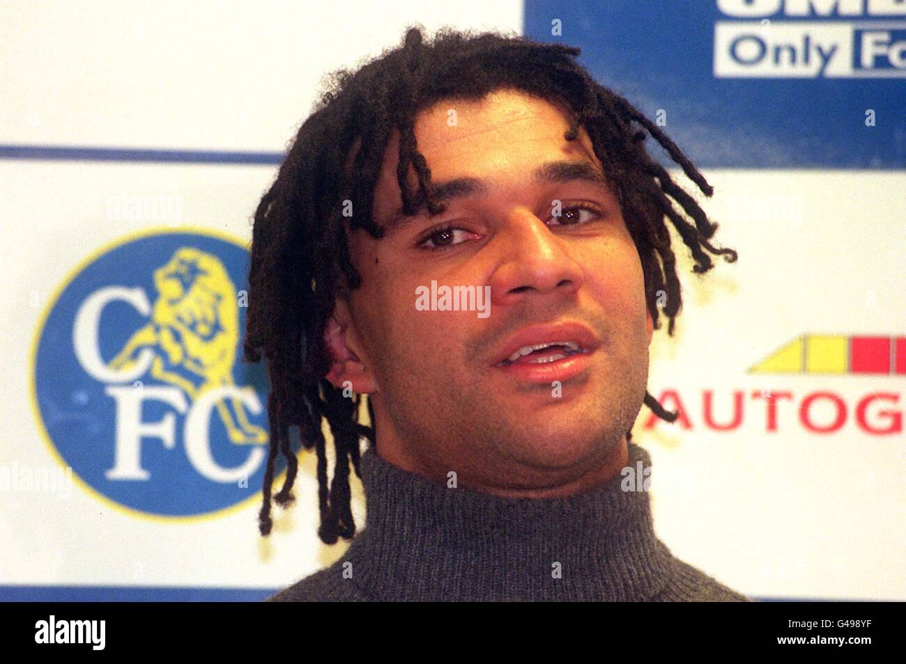 RUUD GULLIT CHELSEA FC PLAYER-MANAGER 02 December 1996 Stock Photo - Alamy