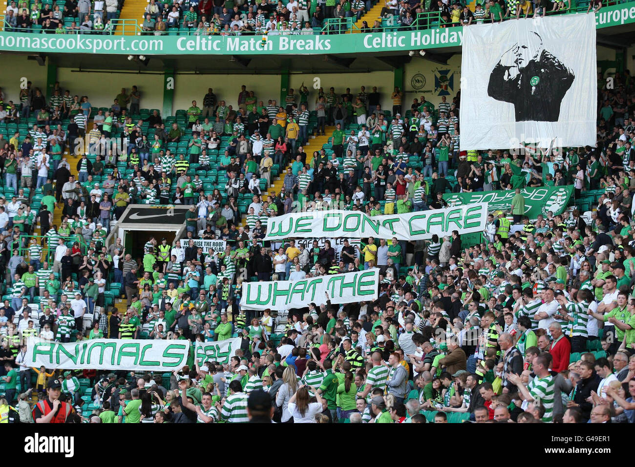 Celtic fans clydesdale bank scottish premier league match celtic park