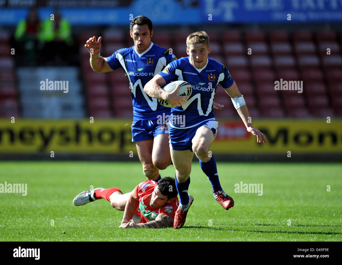 Rugby League - engage Super League - Celtic Crusaders v Wigan Warriors -  The Racecourse Ground. Wigan Warriors' Josh Charnley sores a try Stock  Photo - Alamy