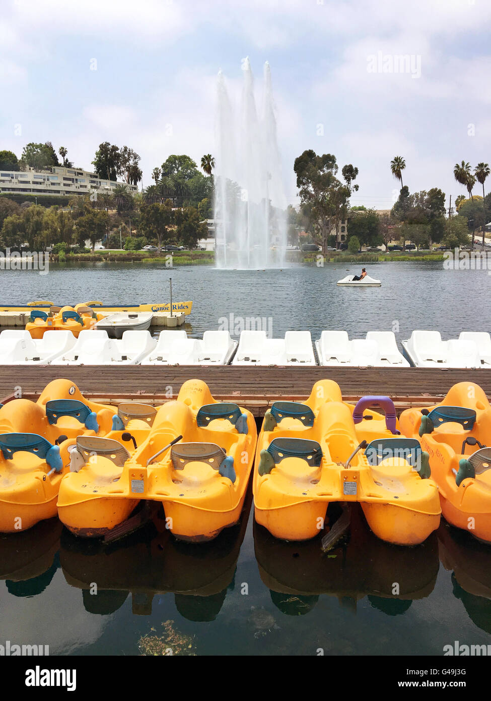 Pedal paddle boats hires stock photography and images Alamy