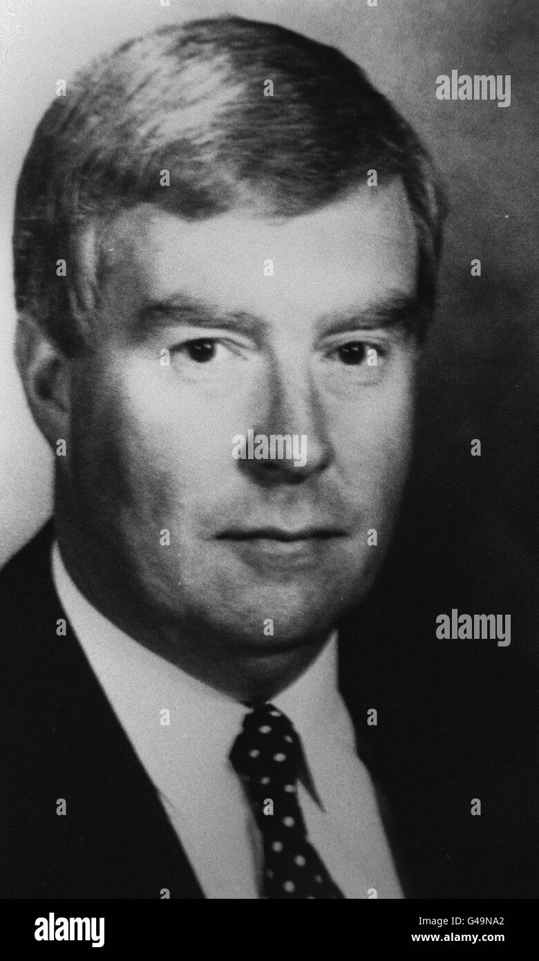 PA NEWS PHOTO 4/6/94 DETECTIVE INSPECTOR KEVIN MAGEE AN RUC OFFICER WHO