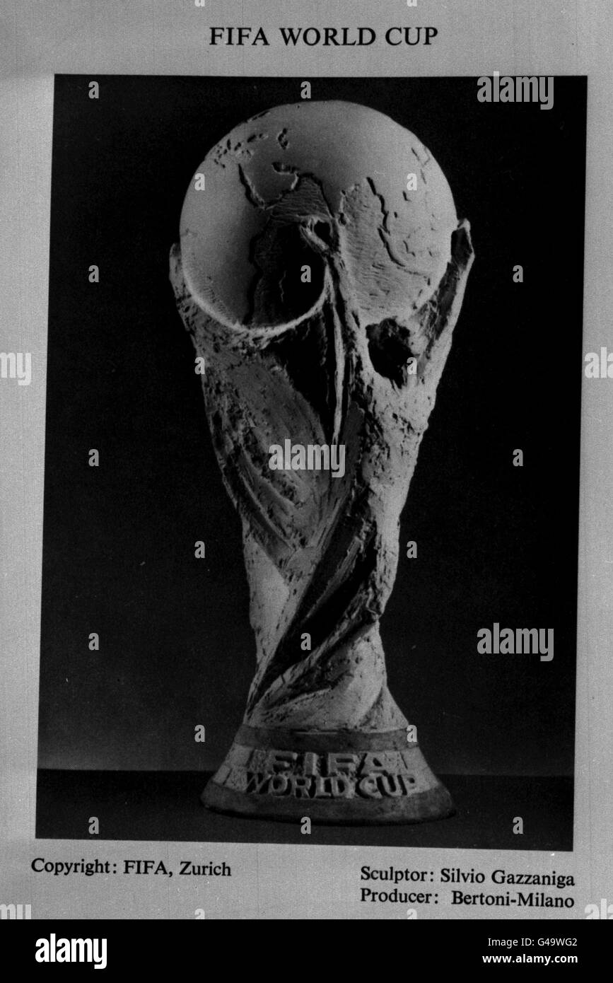PA NEWS PHOTO 11/4/78  THE WORLD CUP TROPHY WHICH WILL BE WON BY THE WINNING INTERNATIONAL SIDE OF THE WORLD CUP TOURNAMENT 1978. THIS YEARS WILL BE HELD IN ARGENTINA. Stock Photo
