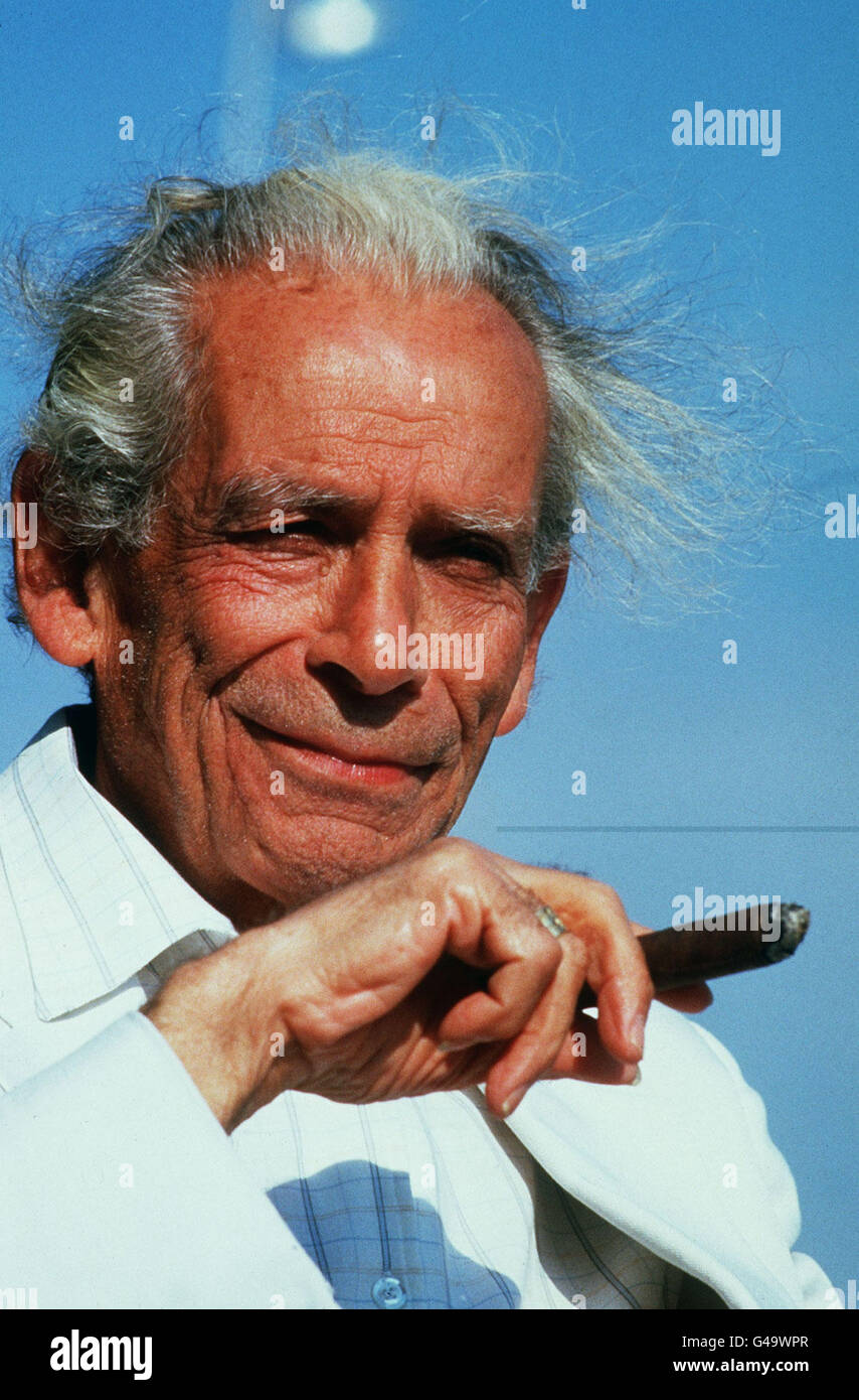 PA NEWS PHOTO 30/10/97 : UK USE ONLY AMERICAN FILM DIRECTOR SAMUEL FULLER WHO DIED IN PARIS, FRANCE Stock Photo