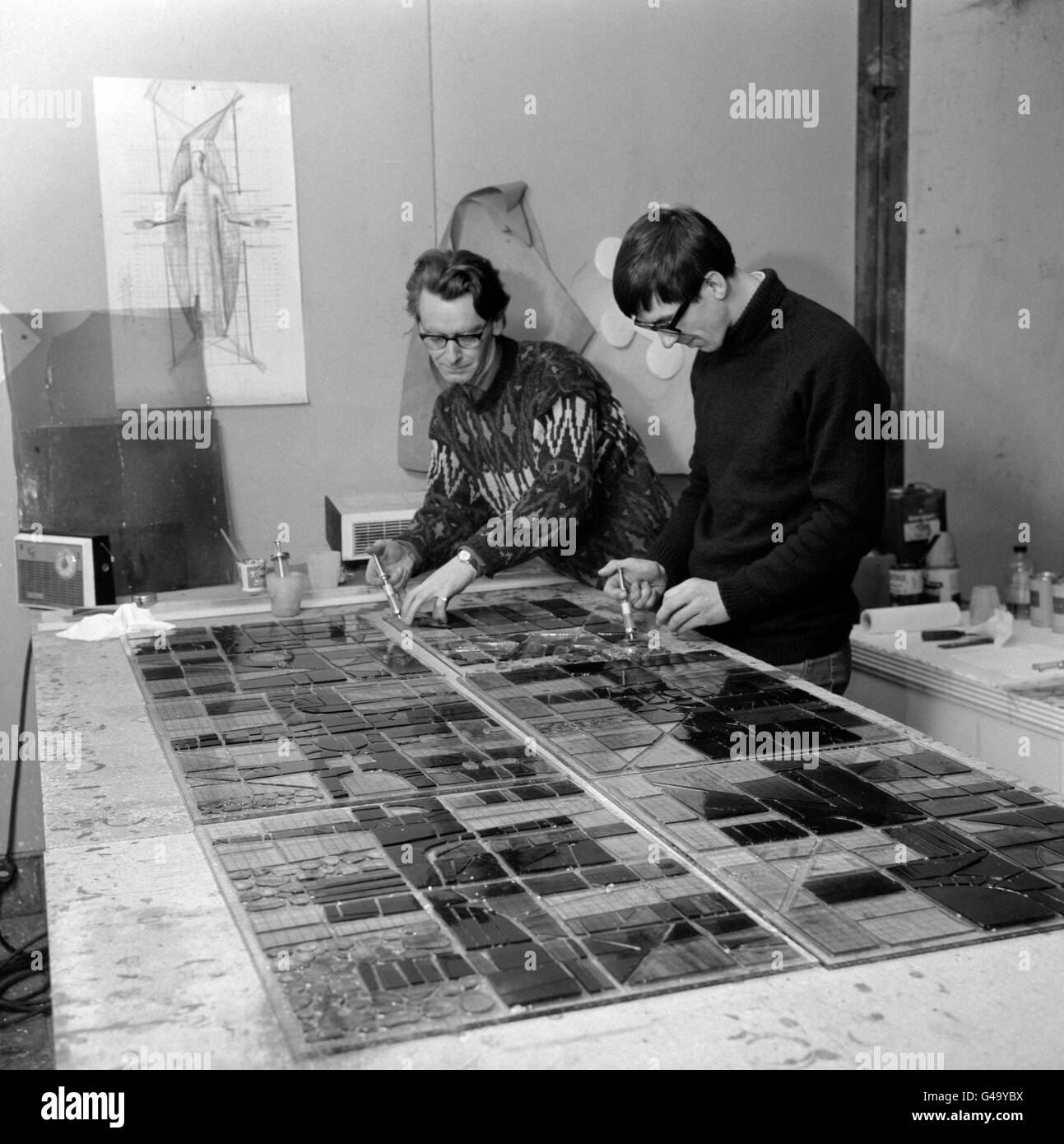 Art and Design - John Hayward - Prickloves Farmhouse, Bletchingley ...