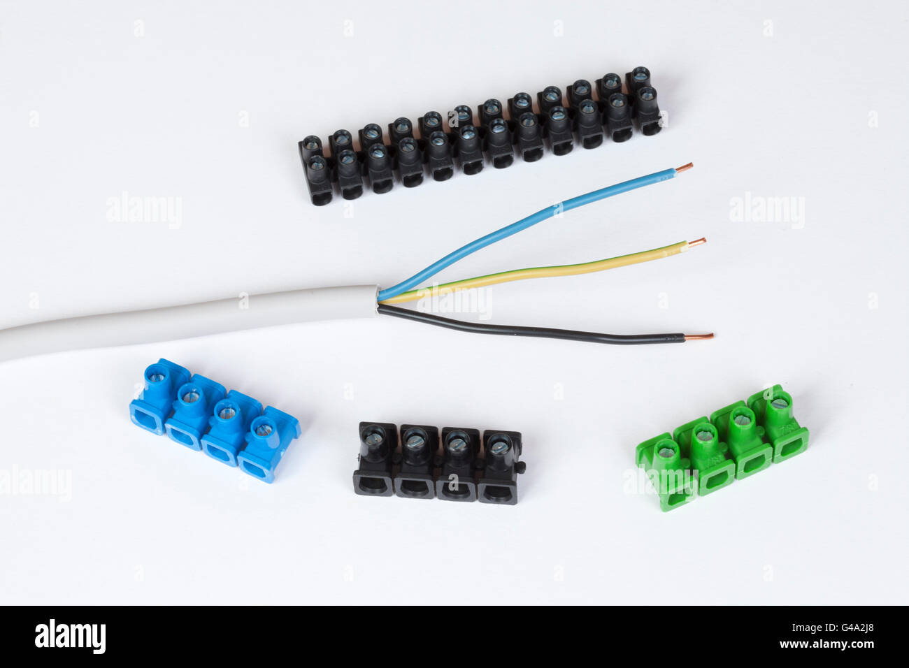 Power cable, lustre terminals, wire connectors Stock Photo Alamy