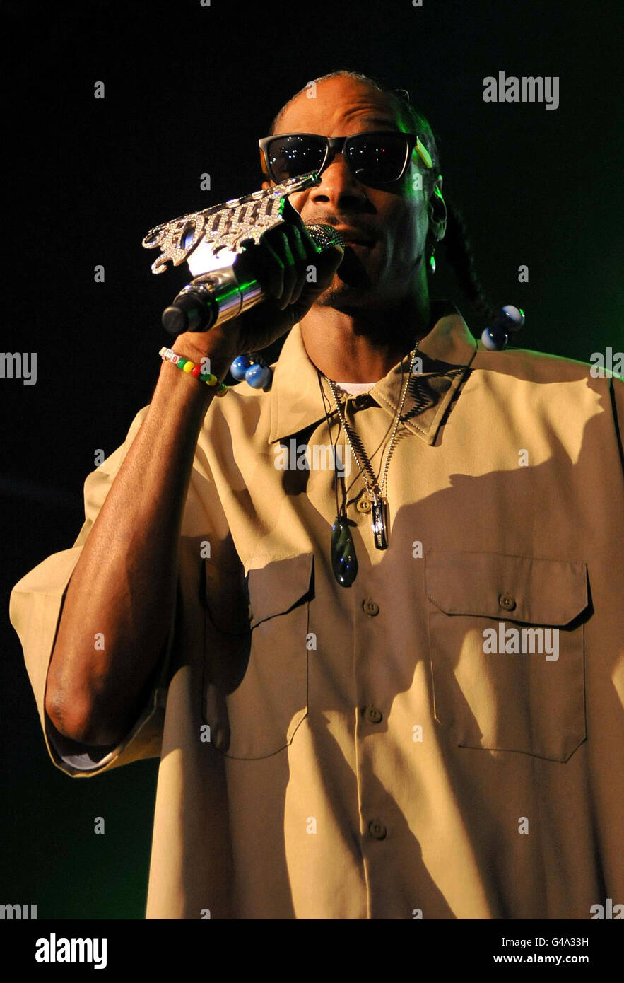 Snoop Dogg in concert London Stock Photo Alamy