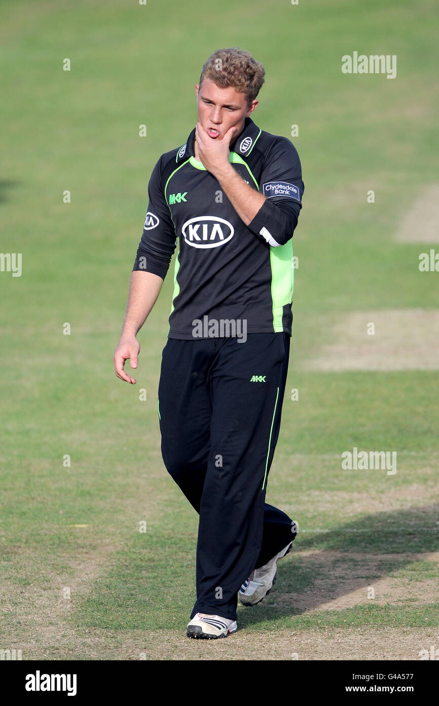 Cricket - Clydesdale Bank 40 - Group B  - Surrey v Hampshire Whitgift School Stock Photo