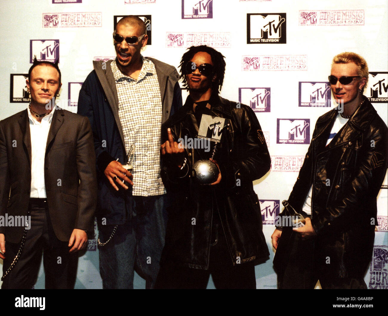 The Prodigy backstage at The MTV Europe Music Awards ceremony held in Rotterdam, Holland. (L-R) Keith Flint, Leeroy Thornhill, Maxim Reality (aka Keith Palmer) and Liam Howlett. Stock Photo