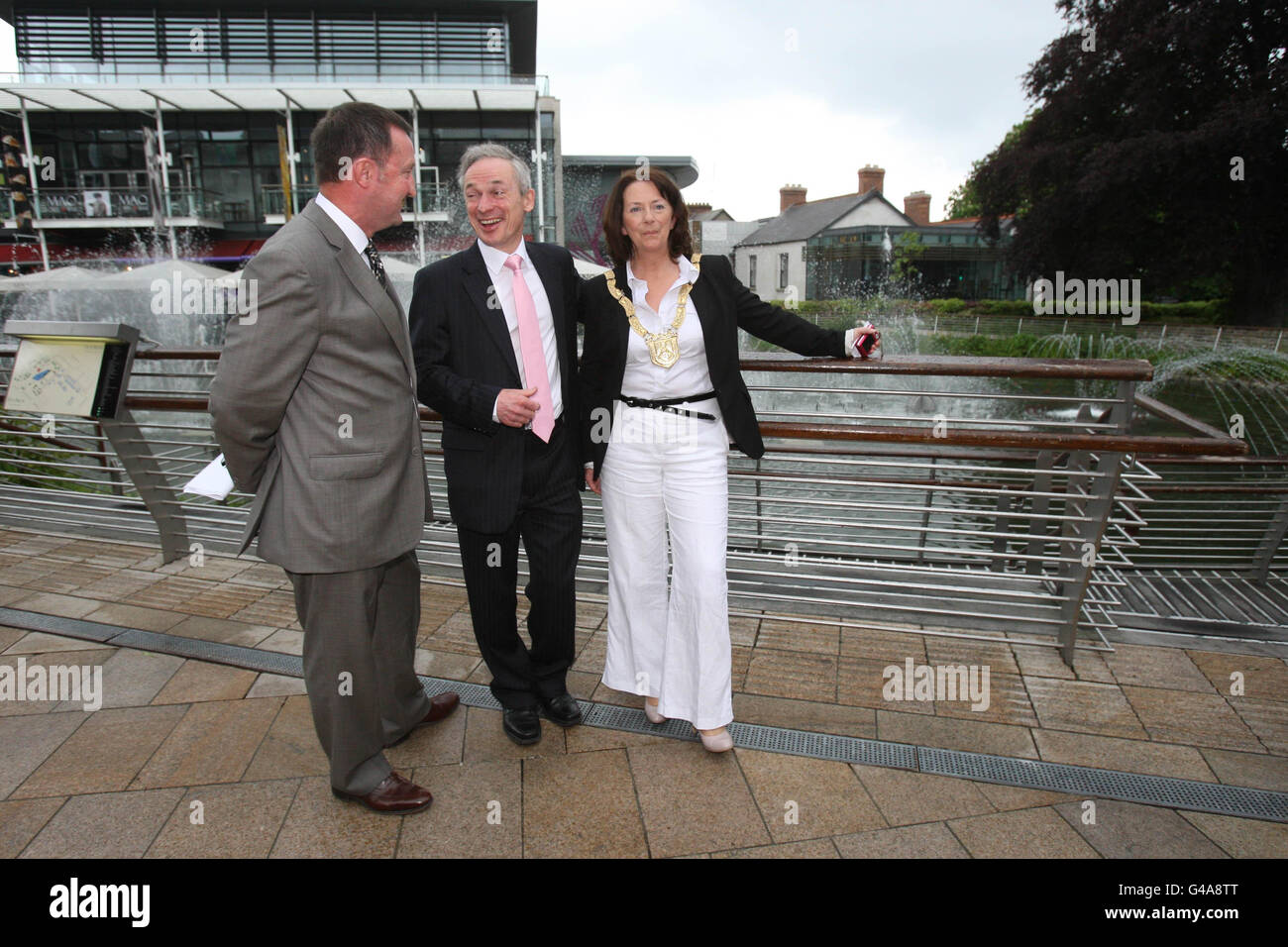 Dundrum town centre hi-res stock photography and images - Alamy