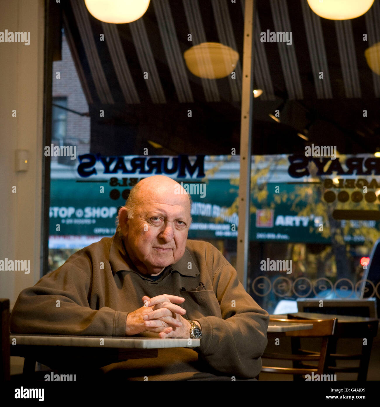 Store co traditional hires stock photography and images Alamy