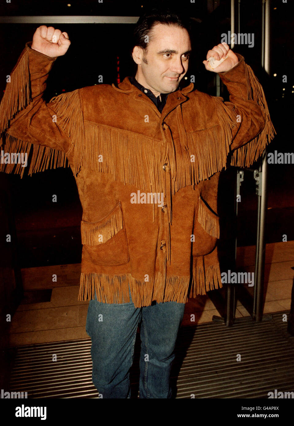PA NEWS PHOTO 21/01/98  TONY SLATTERY AT A POST PREMIERE PARTY FOR THE RELEASE OF THE NEW FILM 'UP 'N' UNDER' AT THE 'SPORTS CAFE' IN LONDON Stock Photo