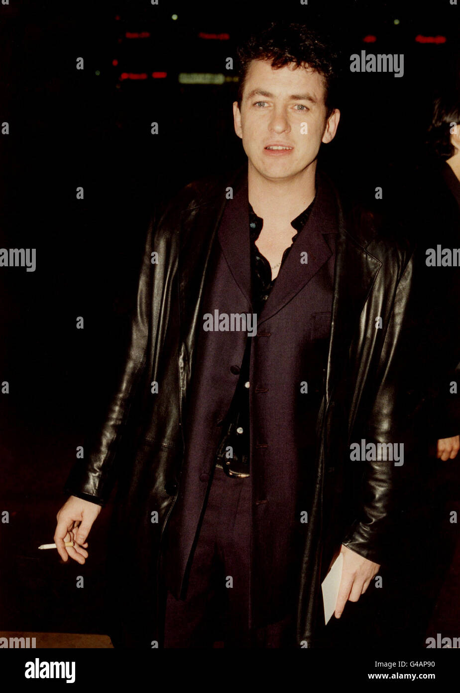 PA NEWS PHOTO 21/01/98  TV PERSONALITY SHANE Richie AT A POST PREMIERE PARTY FOR THE RELEASE OF THE NEW FILM 'UP 'N' UNDER' AT THE 'SPORTS CAFE' IN LONDON Stock Photo