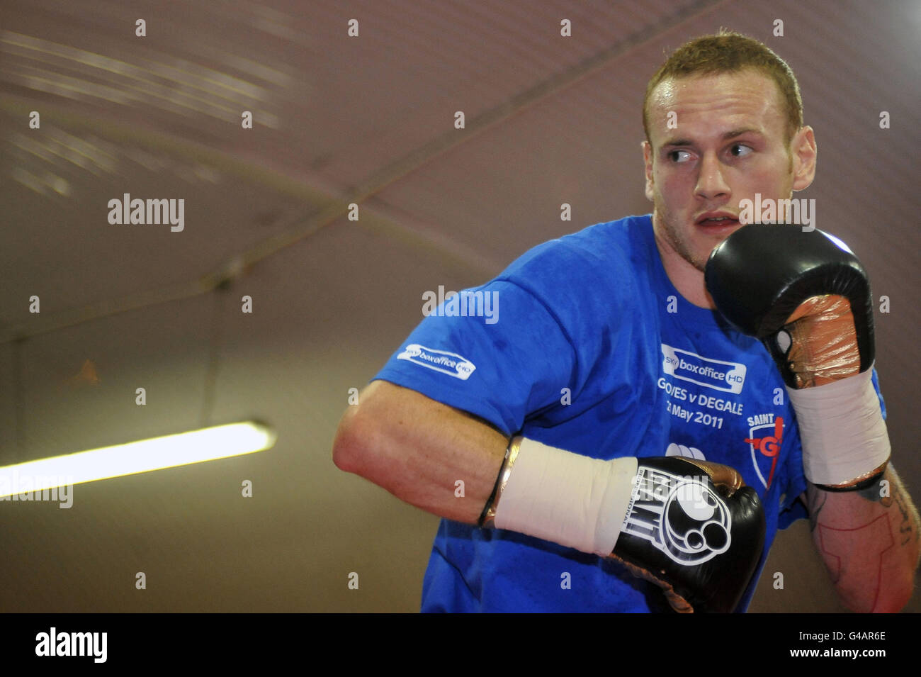 Boxing Groves Media Work Out Railway Arch 116 Stock Photo