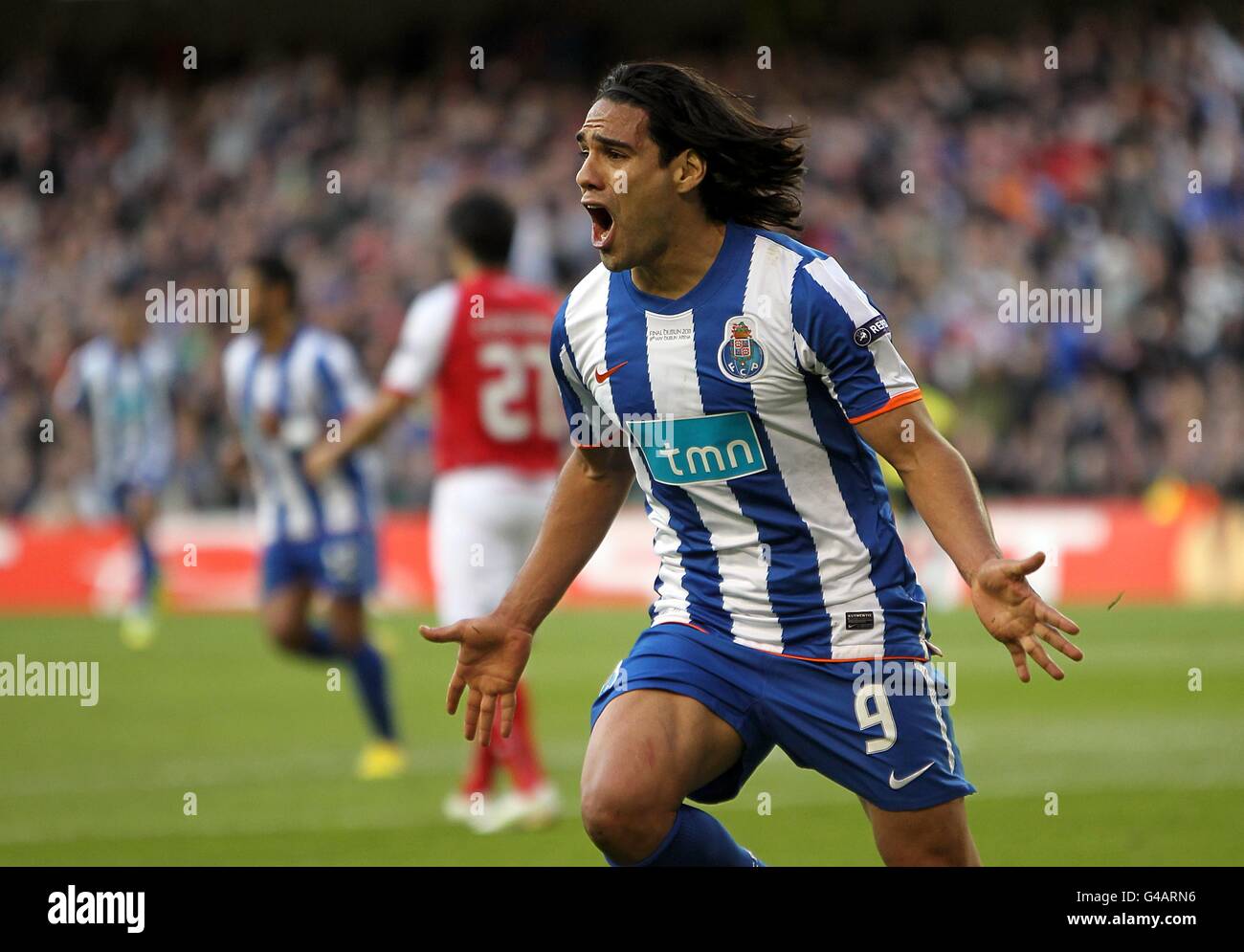 FC Porto's Radamel Falcao Garcia celebrates scoring his side's first goal  of the game Stock Photo - Alamy