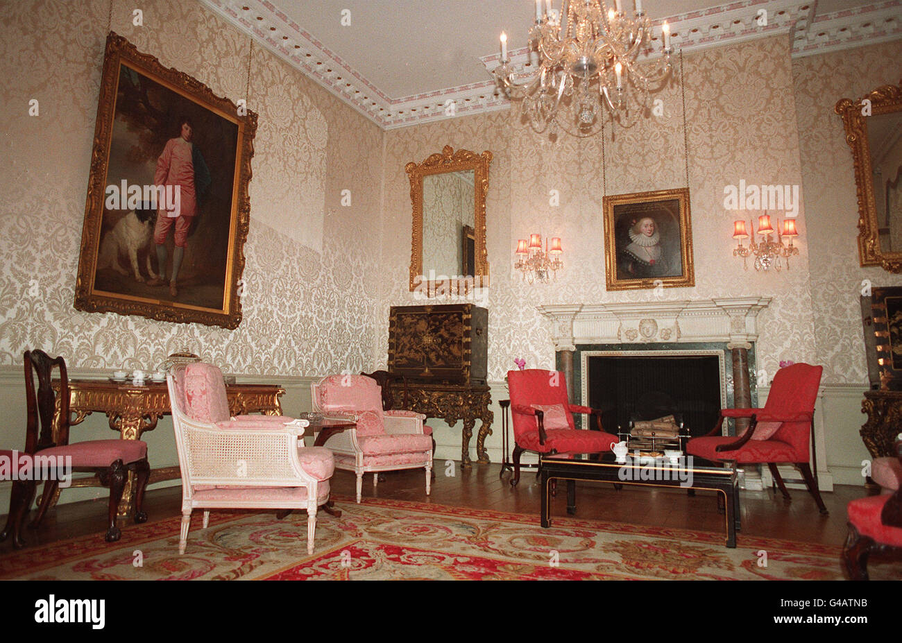 PA NEWS PHOTO INTERIOR VIEW OF THE STATE ROOM AT NO.11 DOWNING STREET, LONDON Stock Photo
