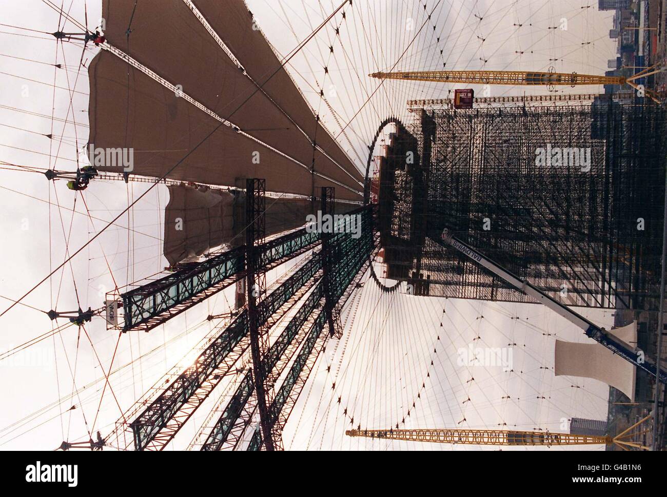 See pa story millennium dome hi-res stock photography and images - Alamy
