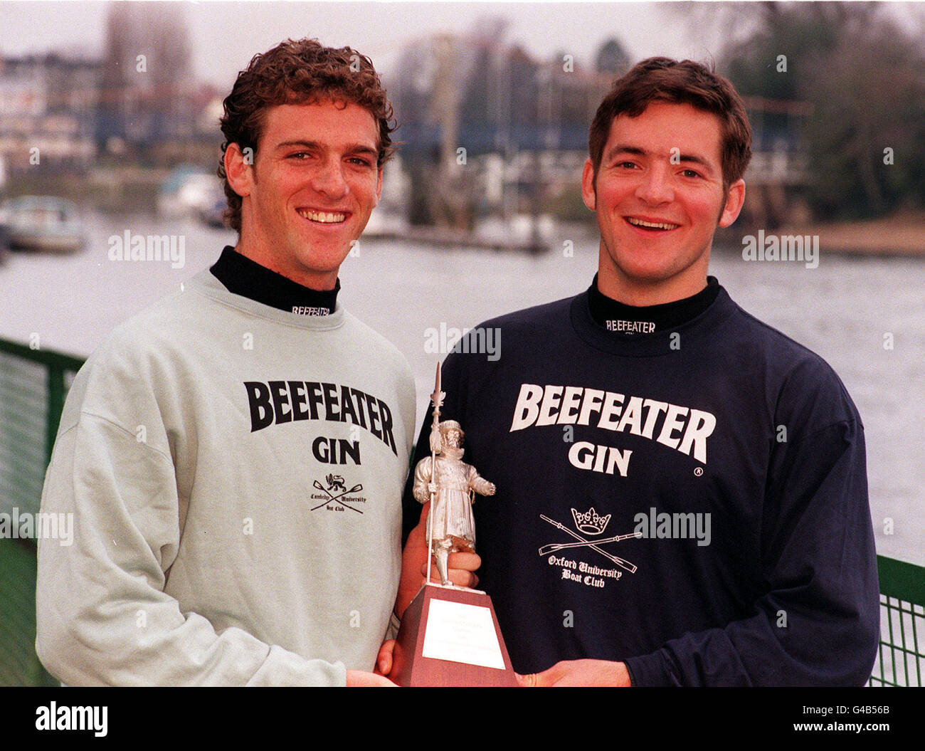 The Oxford President Andrew Lindsay (right) and his Cambridge counterpart, David Cassidy, in Teddington as the teams were announced today (Monday), before the 144th Oxford & Cambridge Boat Race, which takes place on March 28. Photo by John Stillwell. Stock Photo