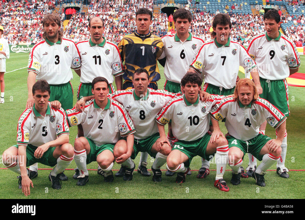 World Cup 1998 AFP PHOTO Bulgaria (From L to R, standing): Trifon Ivanov,  Iordan Letchkov, Borislav Miha lov, Zlatko Iankov, Emil Kostanadinov,  Luboslav Penev (From L to R, front row): Petar Houbtchev,