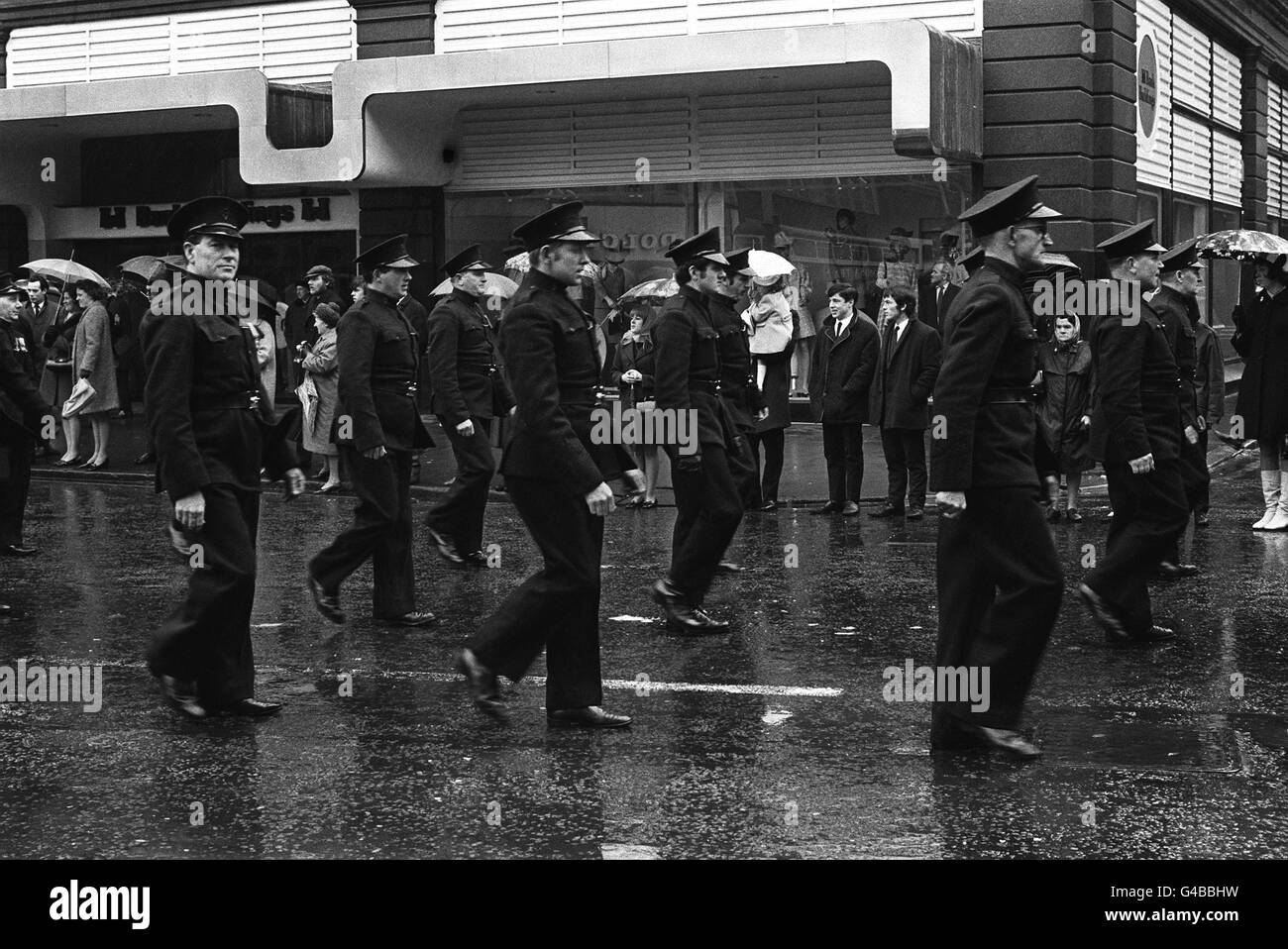 PA NEWS PHOTO 6/4/72 MEMBERS OF THE ULSTER SPECIAL CONSTABULARY PARADED THROUGH BELFAST Stock Photo