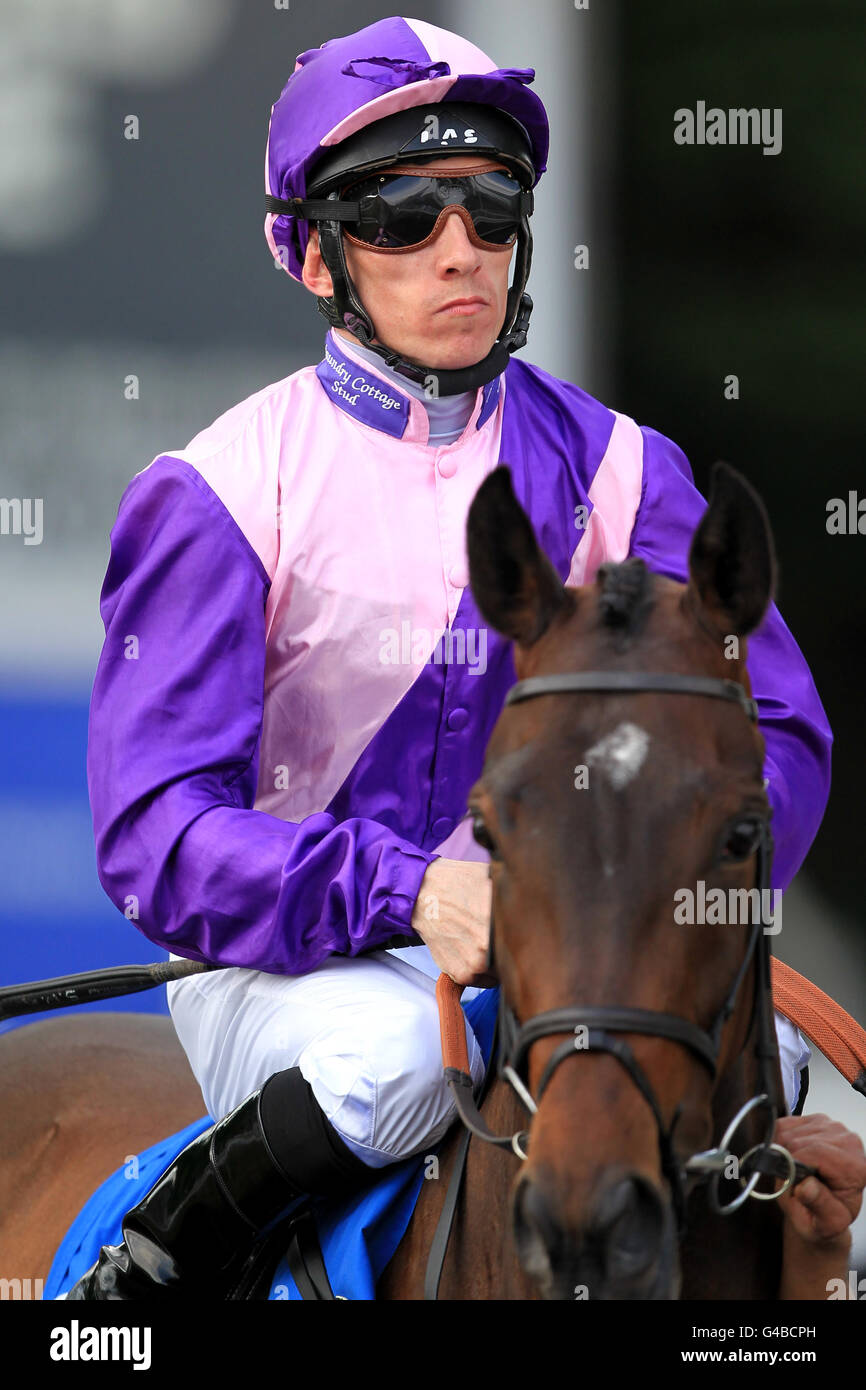 Shane Shortall Jockey shane kelly at nottingham racecourse hi-res stock photography ...
