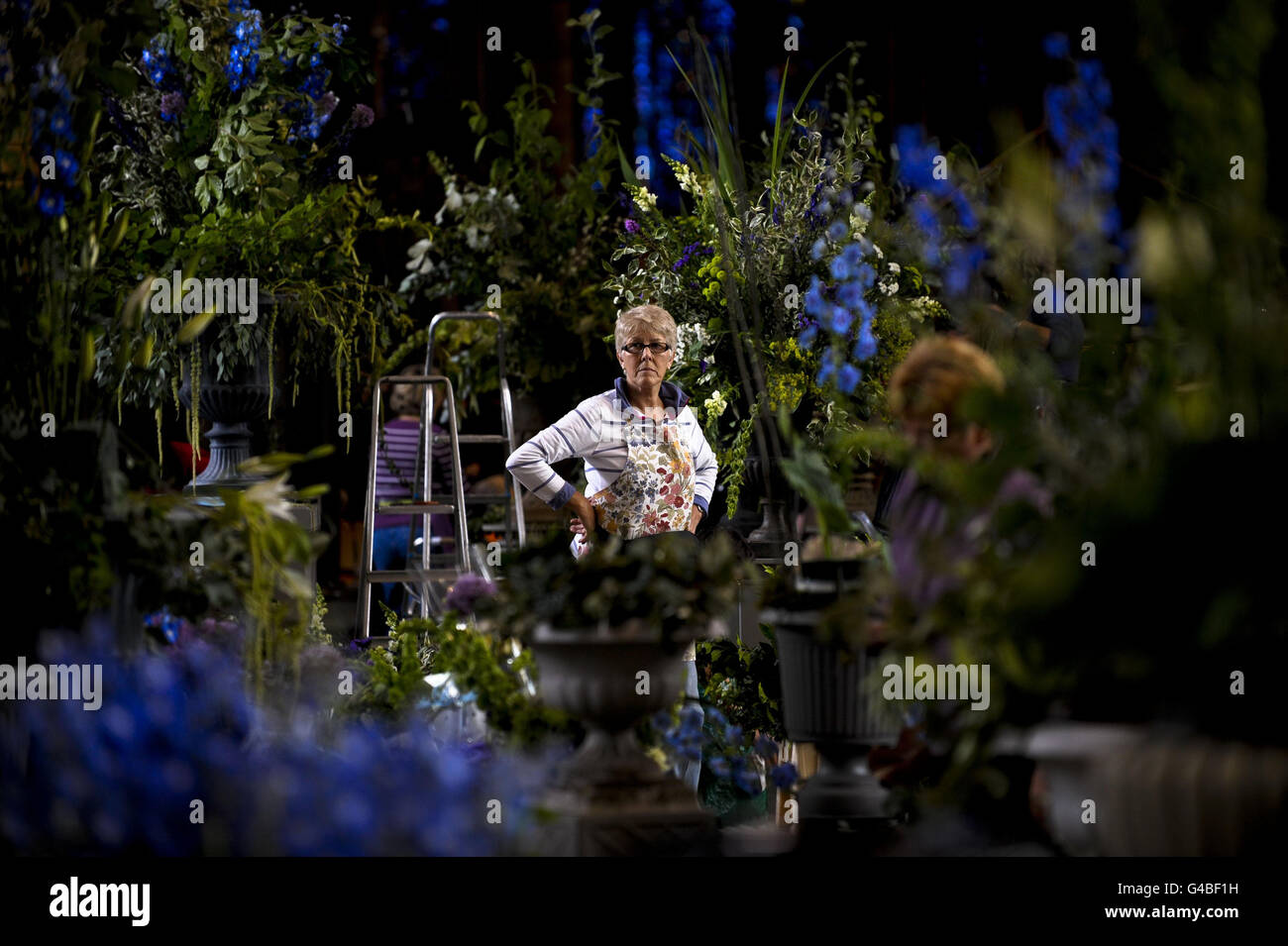 Flower festival at salisbury cathedral hires stock photography and