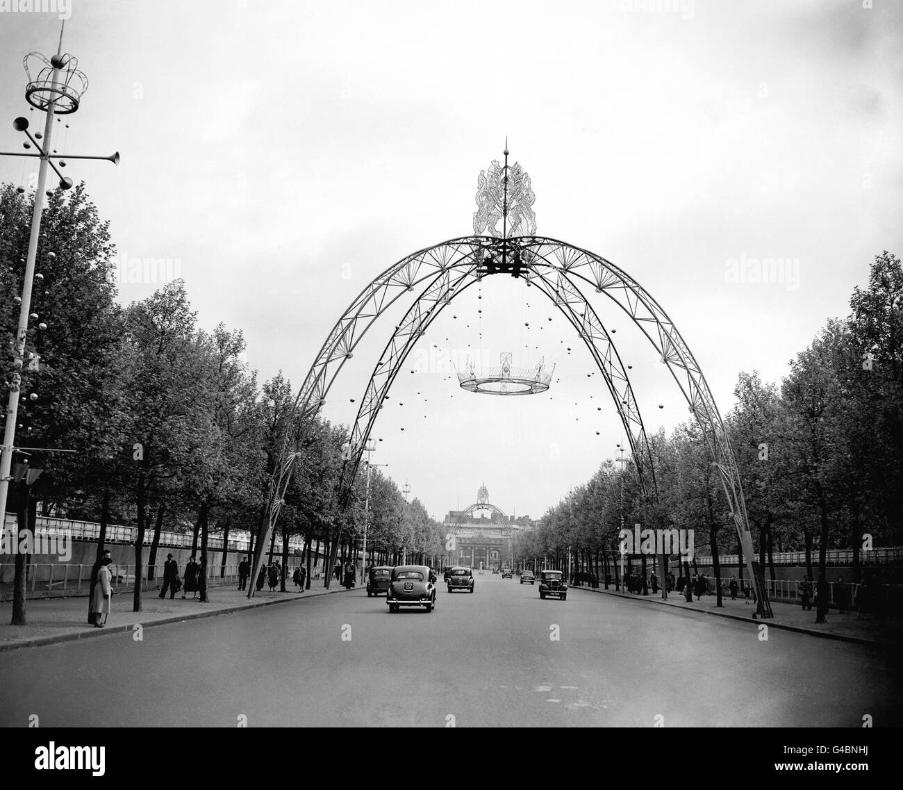 Coronation decorations hi-res stock photography and images - Alamy