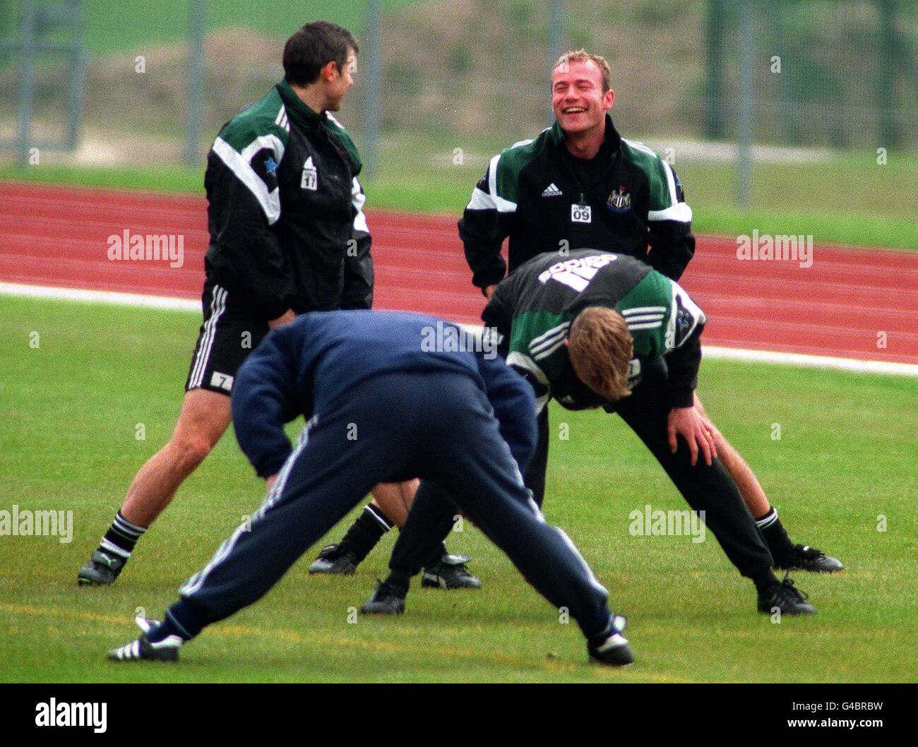 Newcastle United striker Alan Shearer (back right) during a training ...