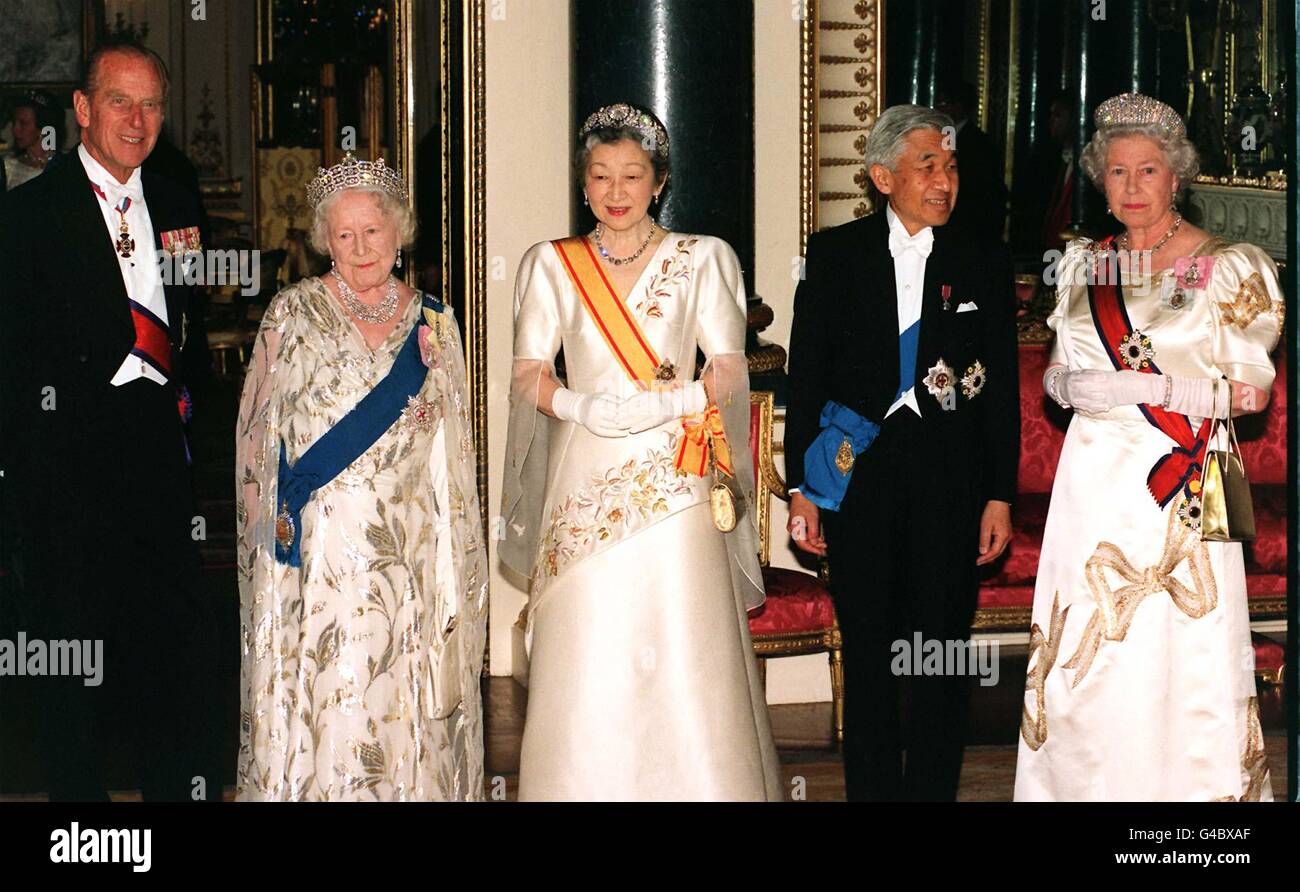 Royalty - State Visit of Emperor Akihito and Empress Michiko - Buckingham Palace, London Stock Photo