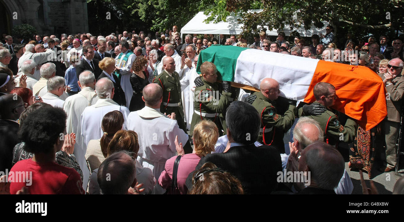 Dublin For The Funeral Of Former Finance Minister Brian Lenihan High Resolution Stock Photography And Images Alamy