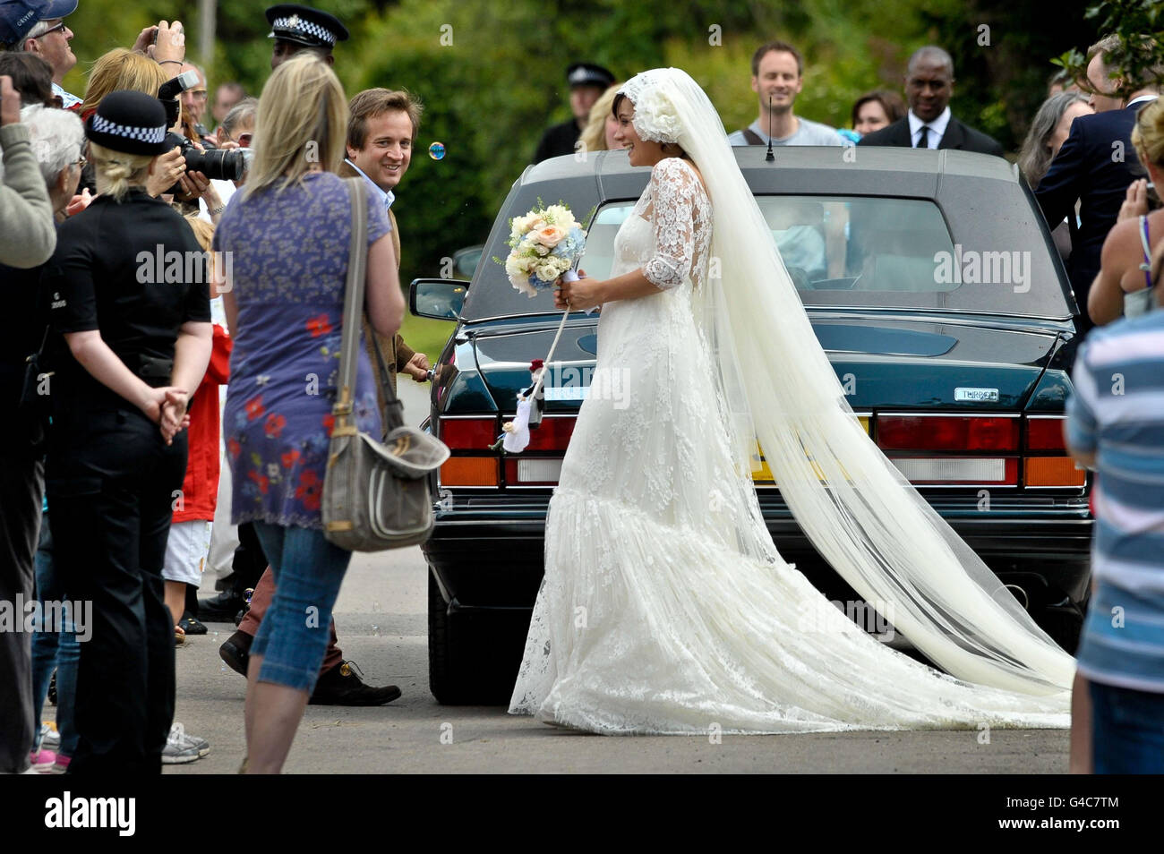 Lily Allen leaves St James The Great Church in Cranham after her wedding to Sam Cooper. Stock Photo