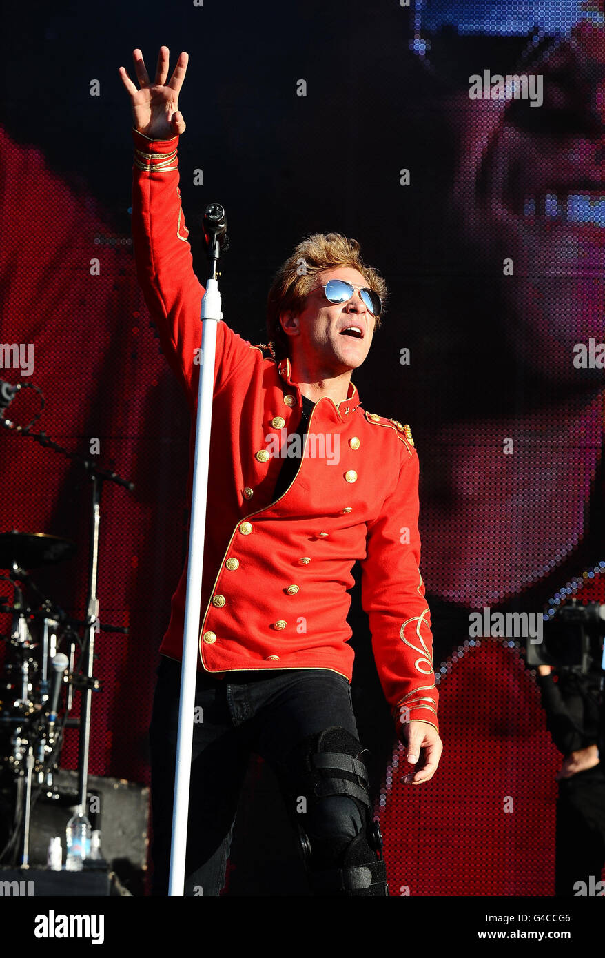 Jon Bon Jovi on stage at Hard Rock Calling in Hyde Park, London Stock ...