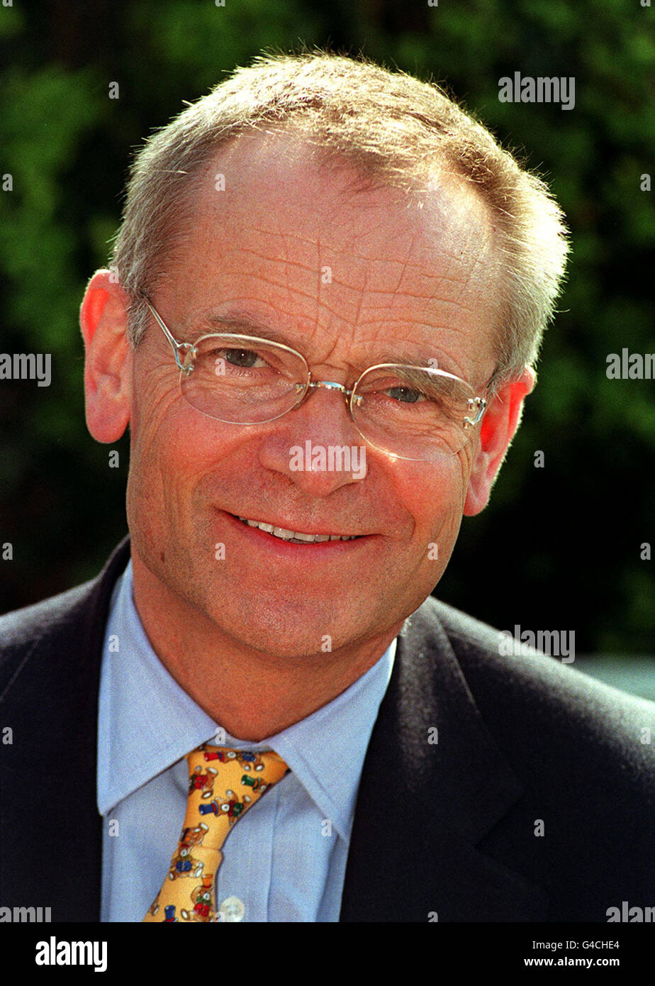Jeffrey archer author hi-res stock photography and images - Alamy