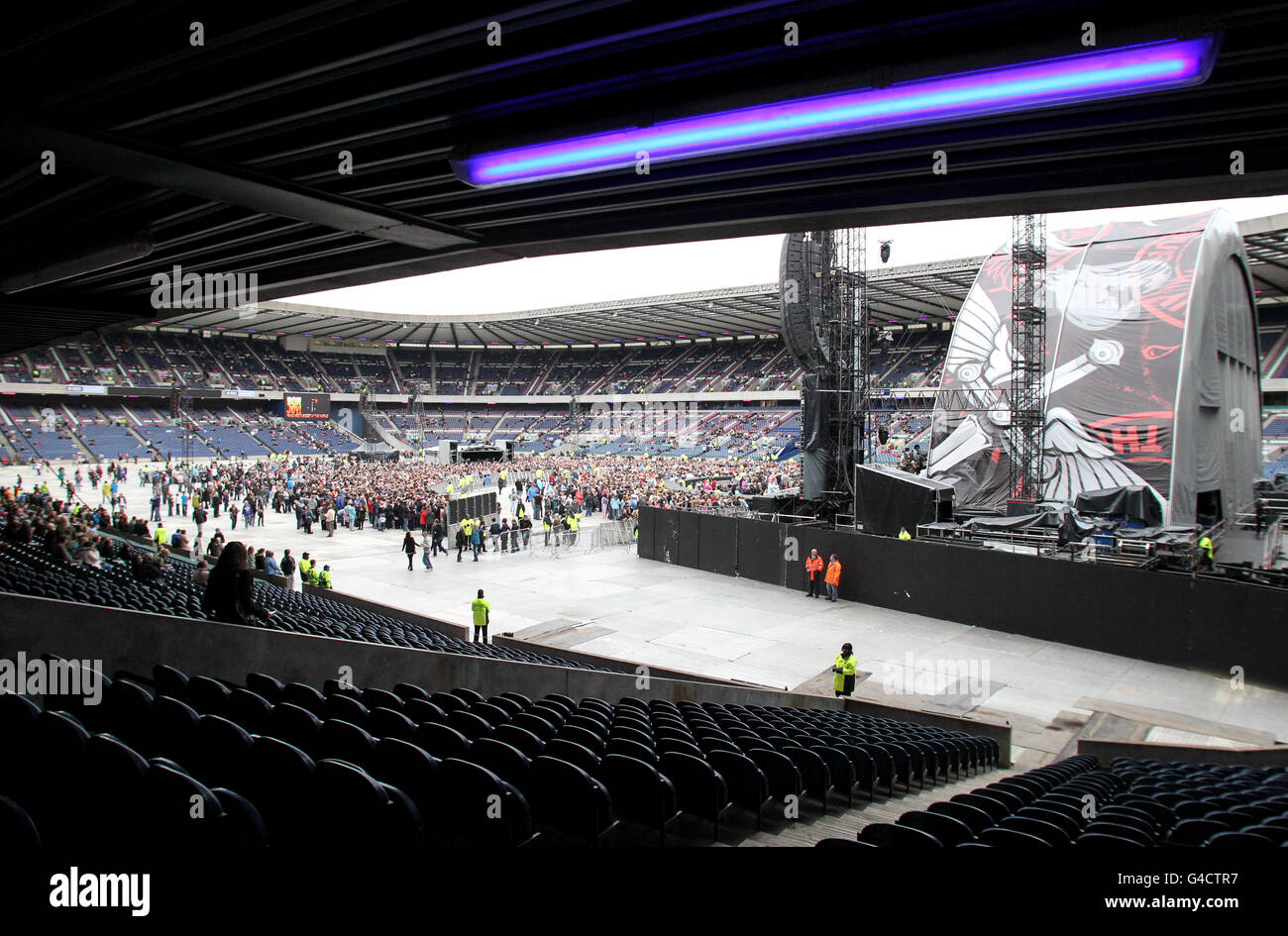 Bon Jovi Gig Murrayfield Stock Photo Alamy bon-jovi-gig-murrayfield-stock-photo-alamy