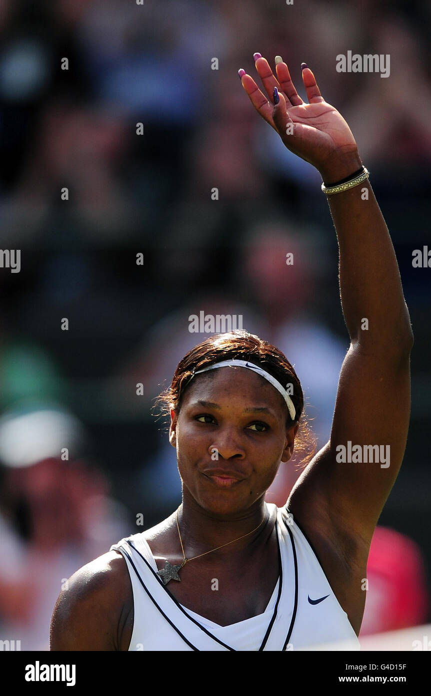 USA's Serena Williams celebrates defeating Russia's Maria Kirilenko during Day six of the 2011 Wimbledon Championships at the All England Lawn Tennis and Croquet Club, Wimbledon. Stock Photo
