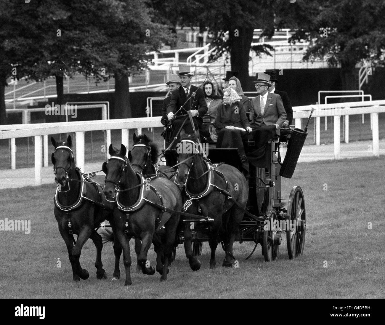 Driving down the course at royal ascot High Resolution Stock